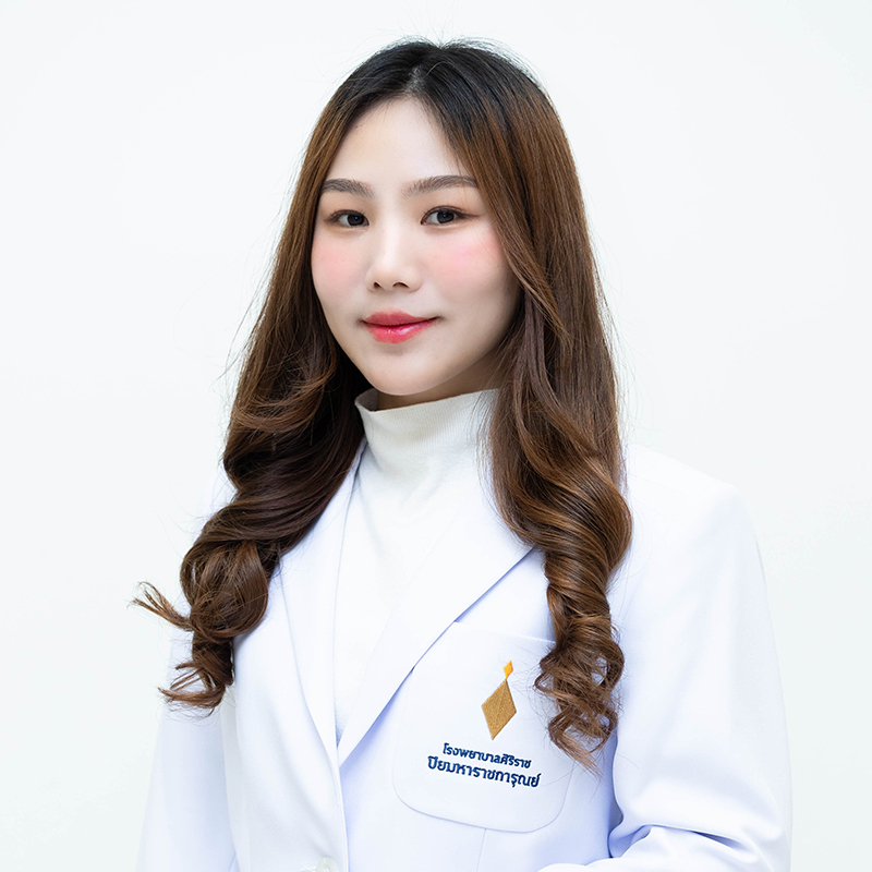 M.D. Nunticha Chuenpakorn