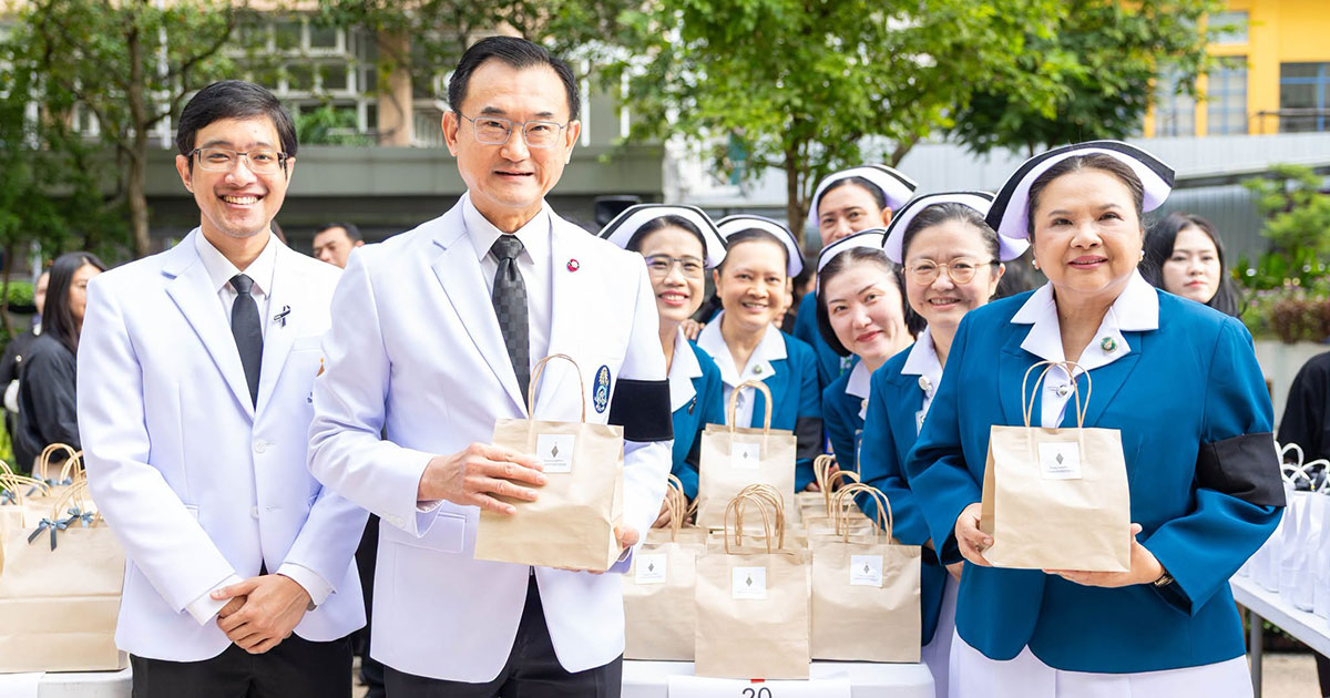 ทำบุญตักบาตรถวายพระราชกุศลแด่ สมเด็จพระเจ้าลูกเธอ เจ้าฟ้ากรมหลวง ราชสาริณีสิริพัชร มหาวัชรราชธิดา